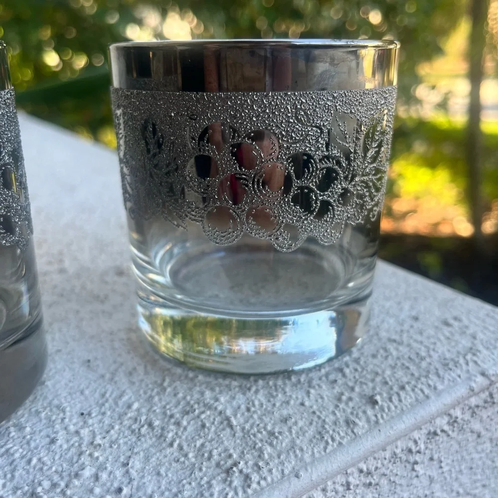 Silver Fade MCM Glasses Barware Embossed Ombré High Ball 4 In Tall Set of 2